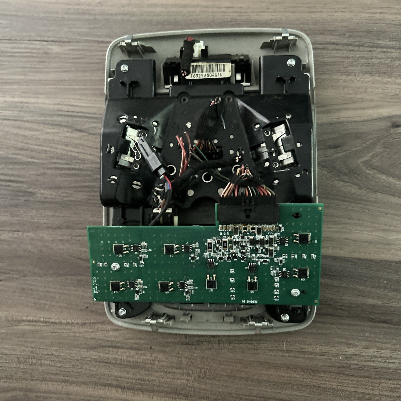 06-11 Cadillac DTS Overhead Console Map Lights Sunroof Switch Homelink Shale OEM