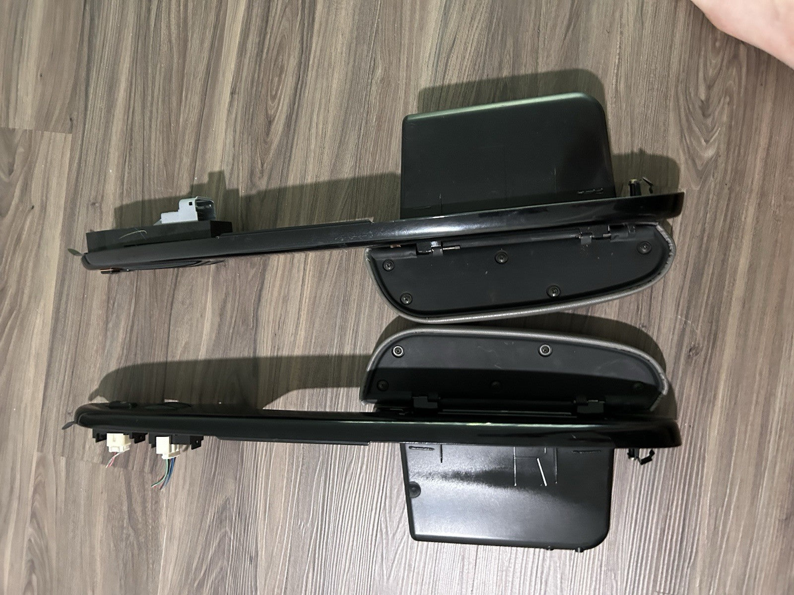 04-10  Toyota Sienna Driver Passenger Master Power Window Switch  Armrest Set