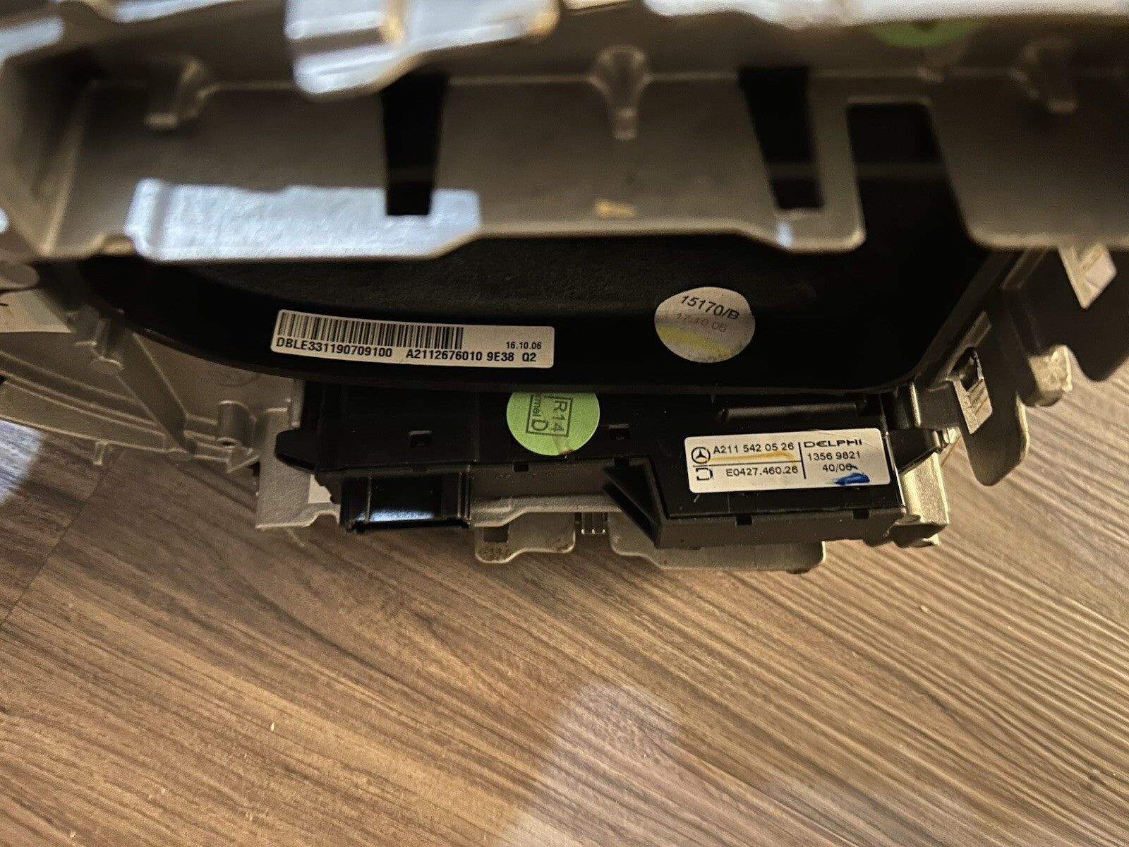 2007-09 Mercedes W211 E350 E550 OEM Shifter Knob Boot Cover Black & Wood Factory