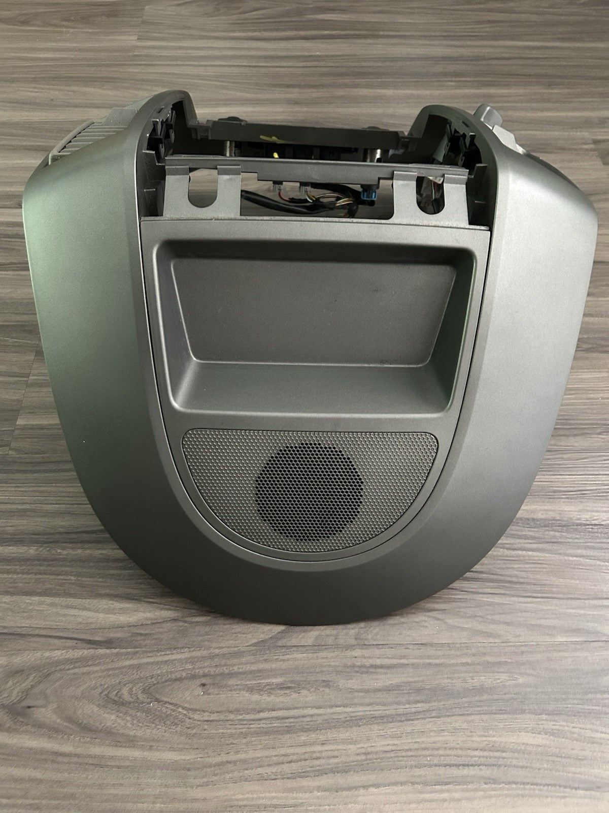 04-07 Nissan Titan Armada Center Dash Radio AC Climate Surround Bezel Trim Taupe