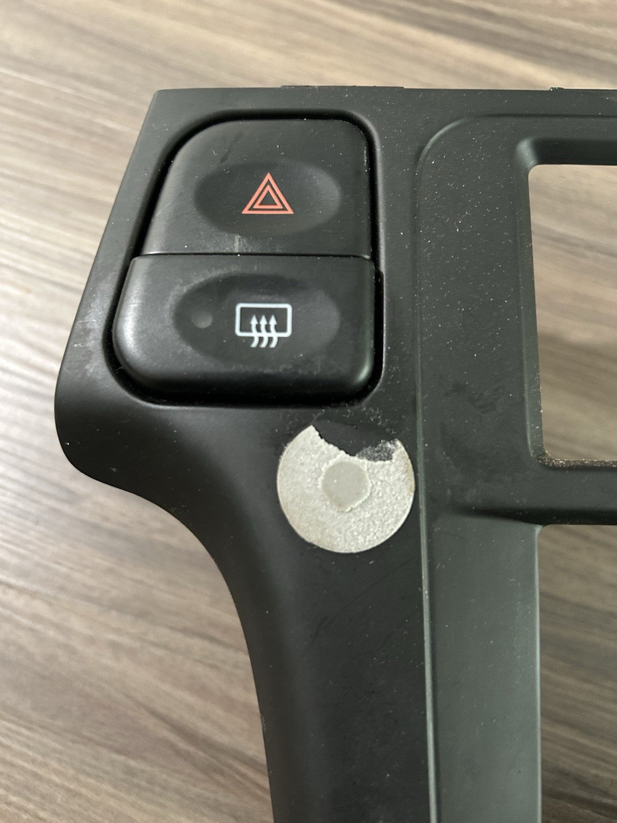 01-04 Nissan Pathfinder BLACK Center Dash Radio Bezel Trim Panel  OEM