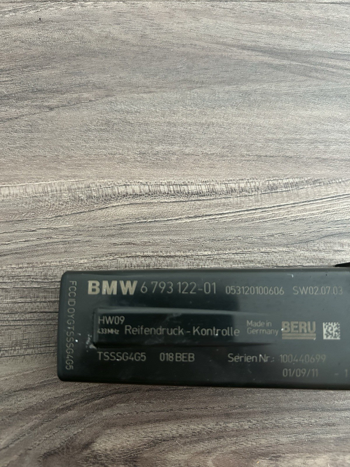 11-15 BMW E90 E92 E84 E70 X5 RDC TPMS SENSOR  ANTENNA OEM 6793122-01