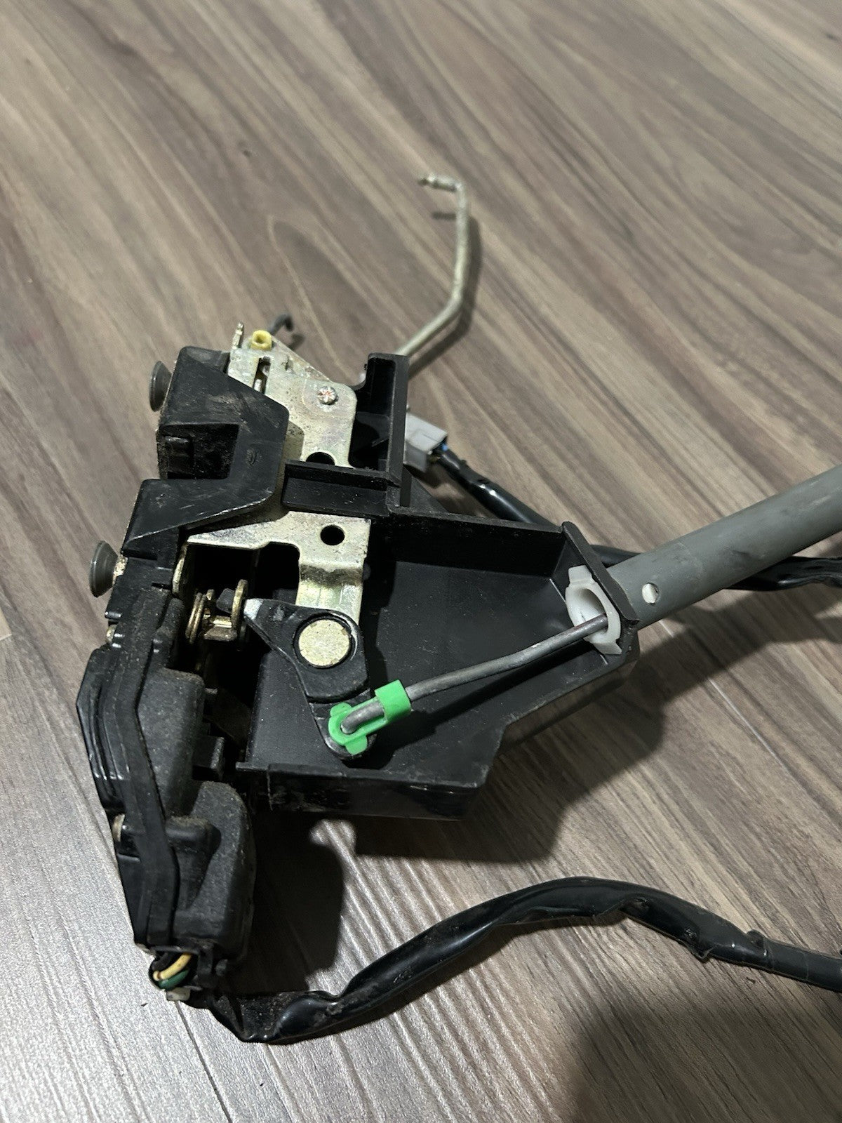 1995-1999 Toyota Avalon Front Driver Door Latch Lock Actuator OEM