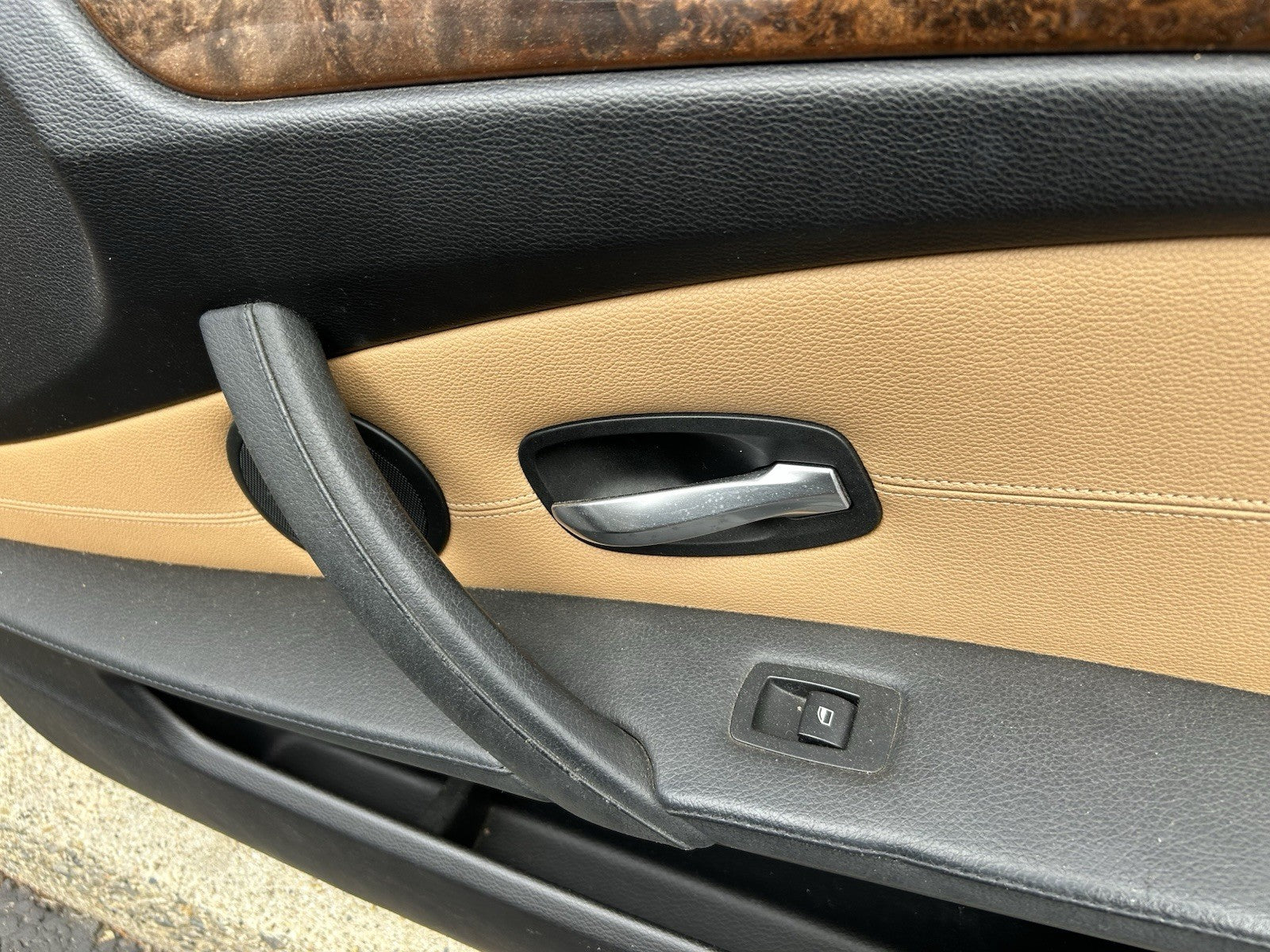 08 09 10 BMW 535xi 535i E60 FRONT RIGHT PASSENGER SIDE DOOR PANEL TRIM OEM