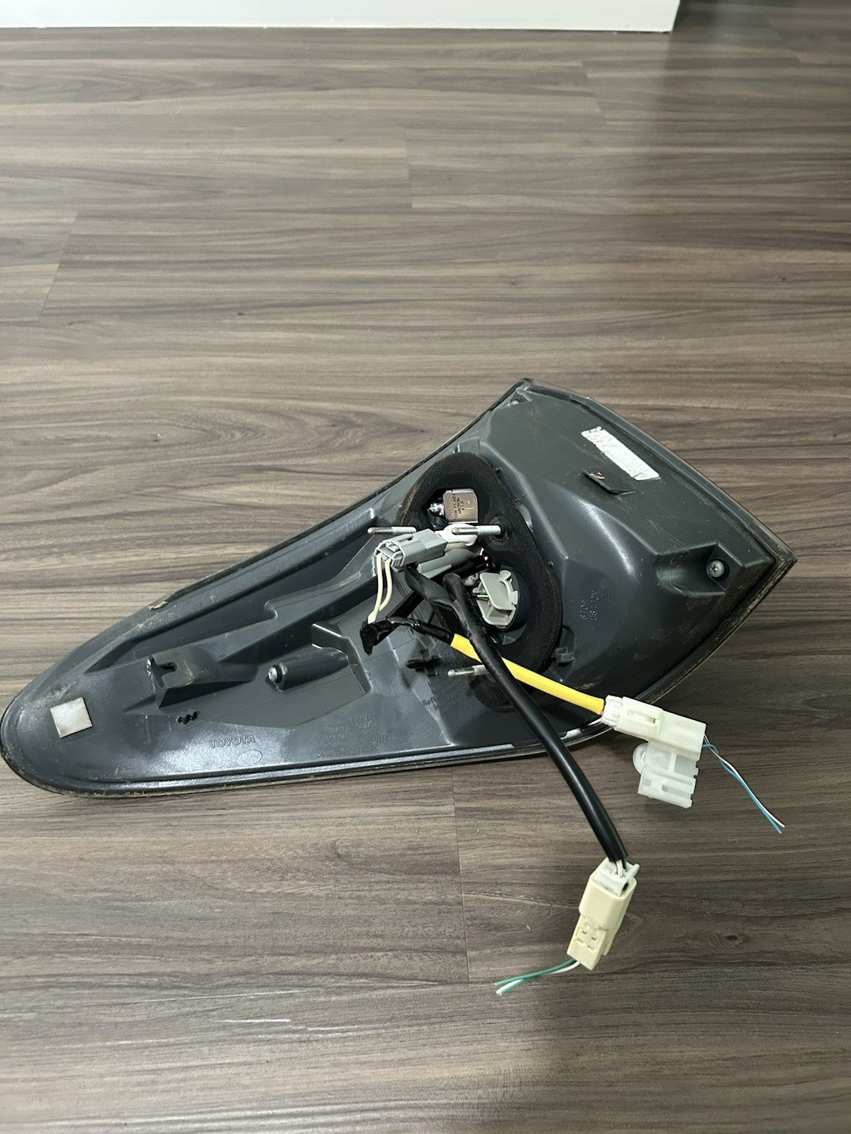 2010-2012 Lexus RX350 Right Passenger Side Tail Light Assembly Quarter Panel OEM