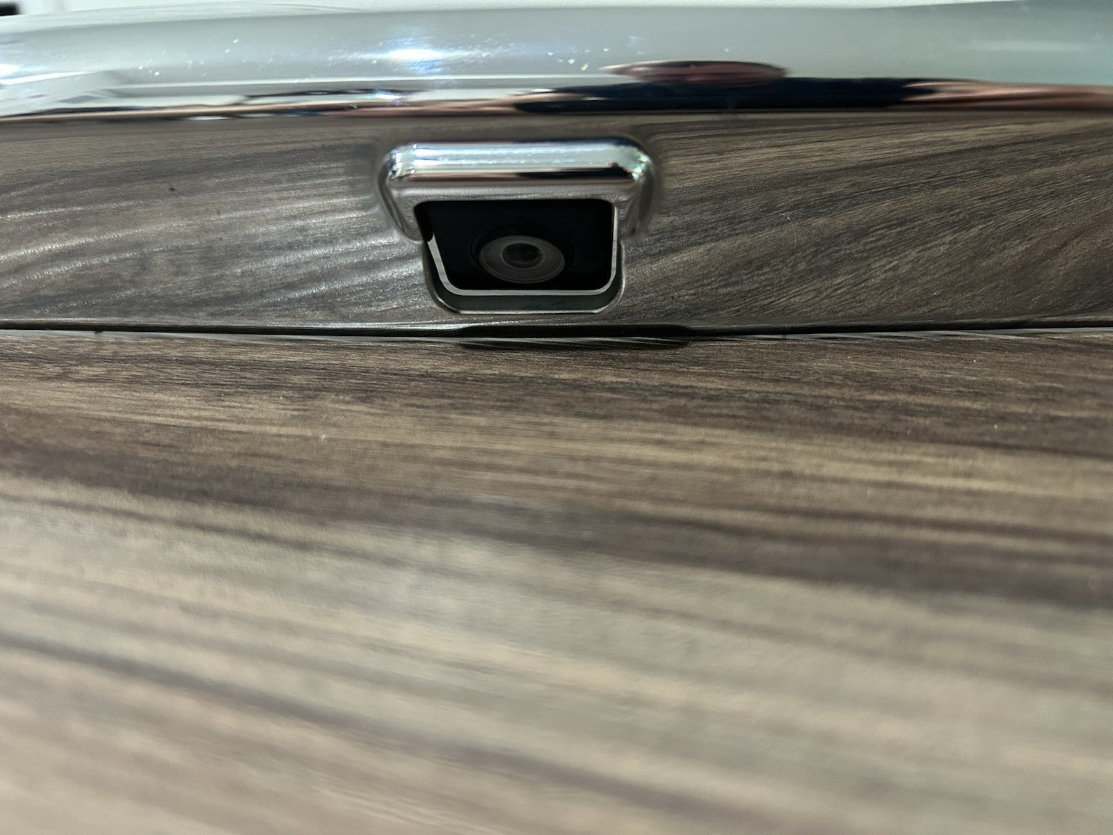 🚘  INFINITI G37 COUPE 2 Door Trunk Spolier TRIM  MOLDING Wing With Camera OEM