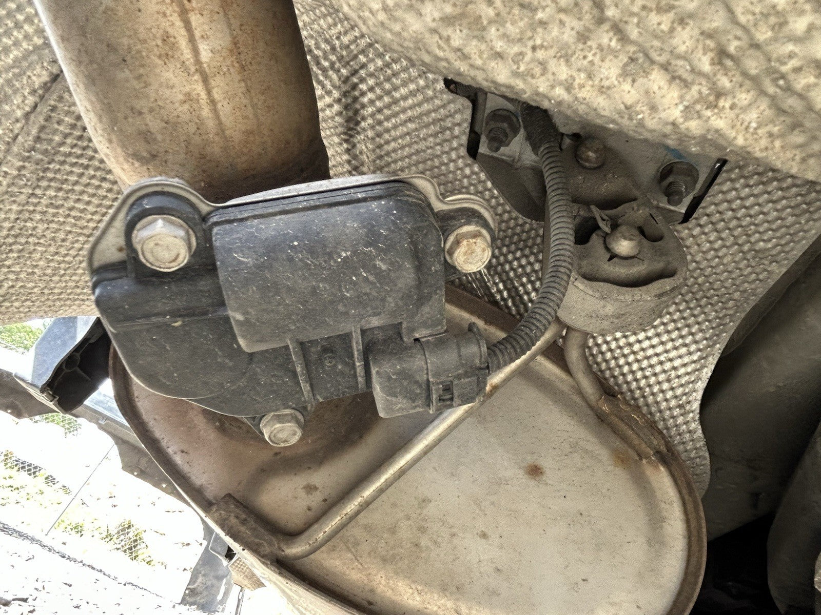 2014-2018 BMW X5 F15 3.0l Exhaust Pipe System Rear Muffler & Tail Pipes OEM