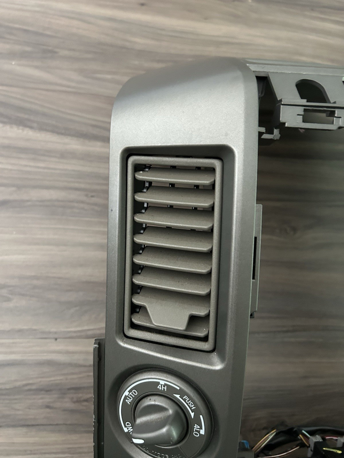 04-07 Nissan Titan Armada Center Dash Radio AC Climate Surround Bezel Trim Taupe