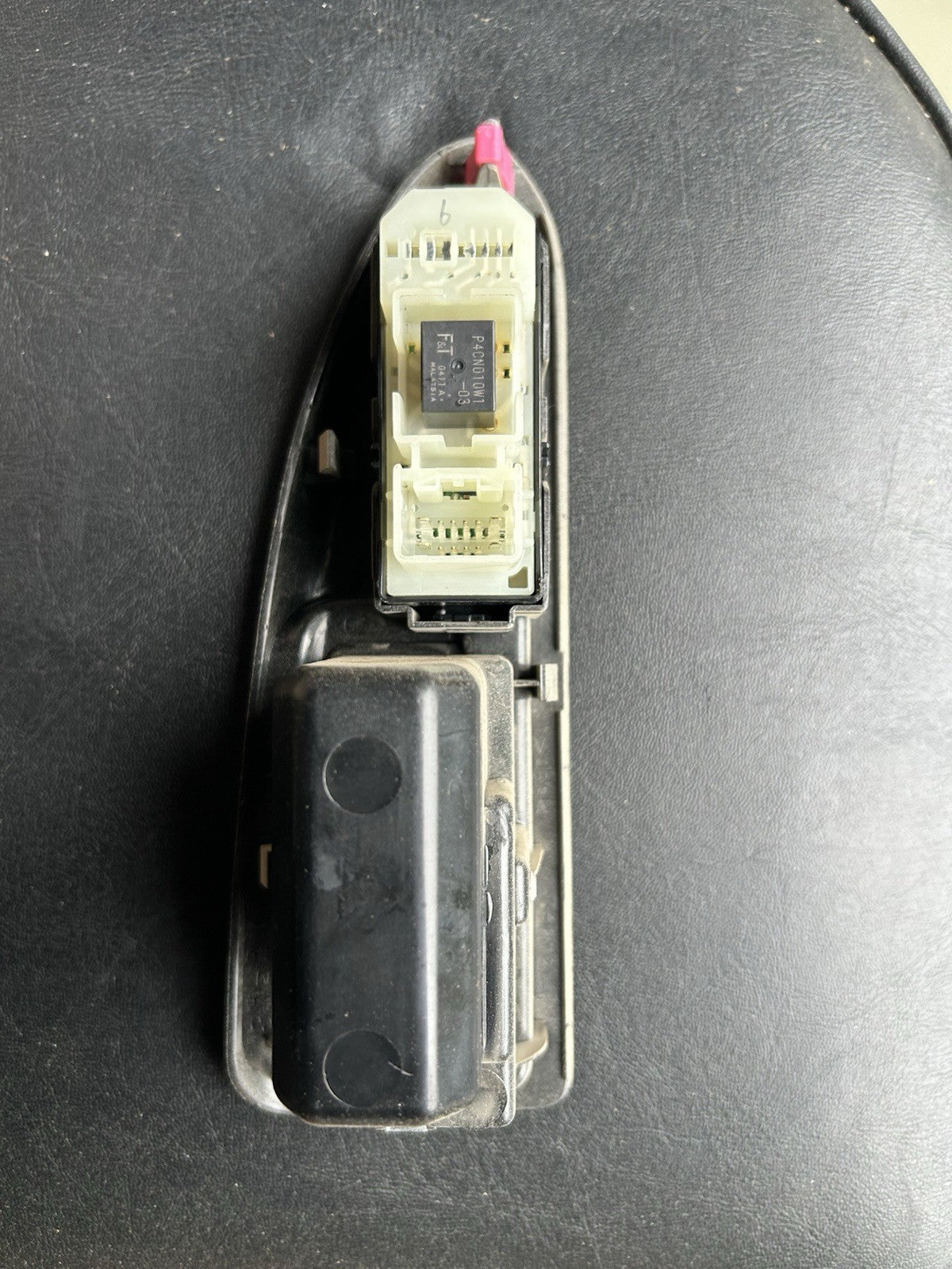 03-09 GX470 Rear Driver Left Power Window Switch  84030- 60031