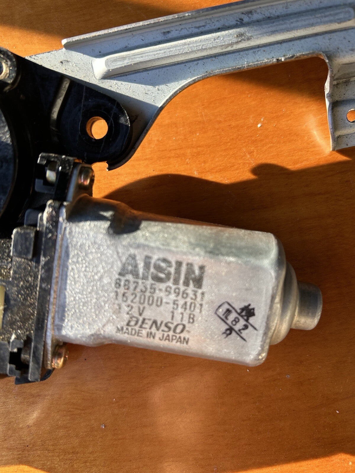 01-07 TOYOTA SEQUOIA LIMITED MOONROOF SUN ROOF MOTOR 47123-10040/88735-99631