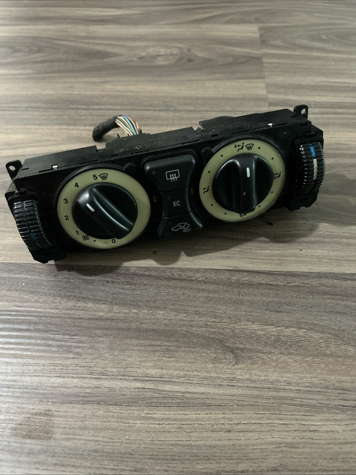 Mercedes SLK-Class R170 Heater A/C Climate Control 97-00 1708300885 H1322170