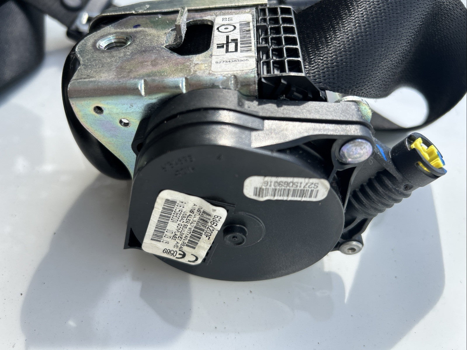 Fits 14-18 BMW X5 F15 Front RH Seat Belt Passenger Retractor