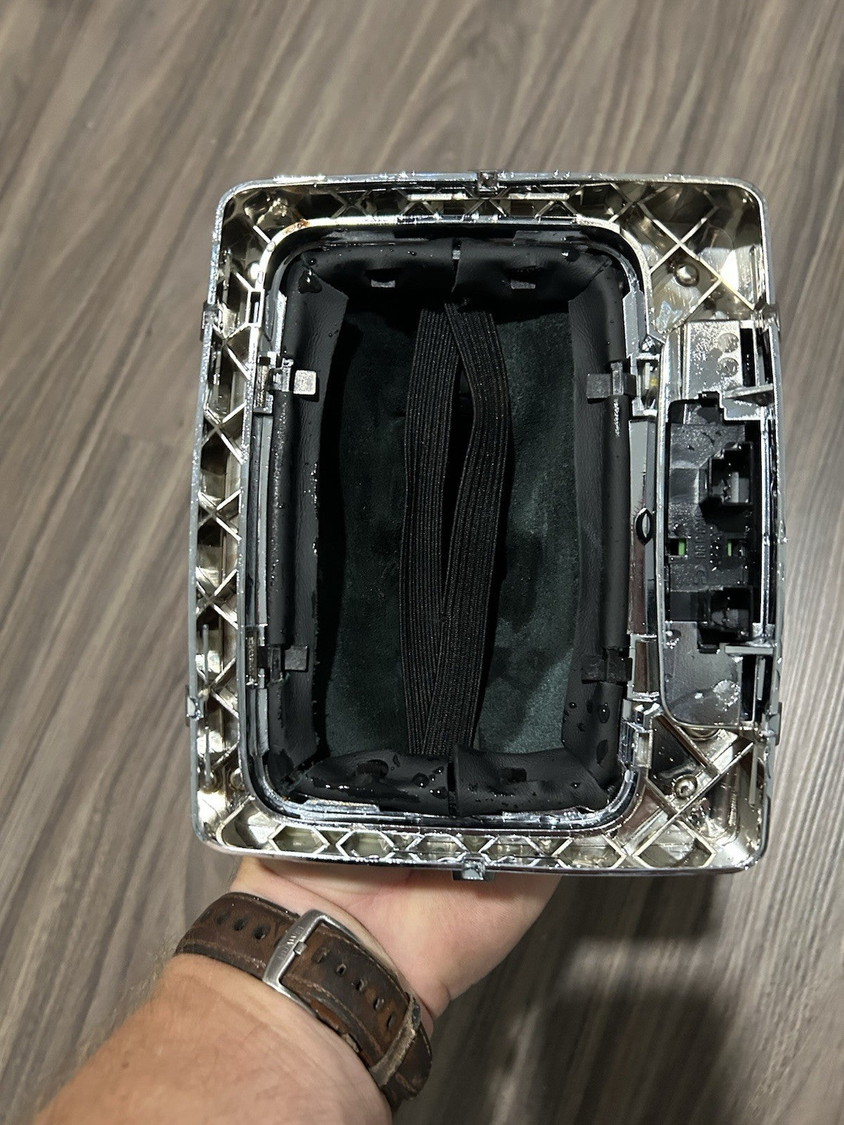 08-14 Mercedes W204, C300 Auto Shift Knob Boot & Base Trim