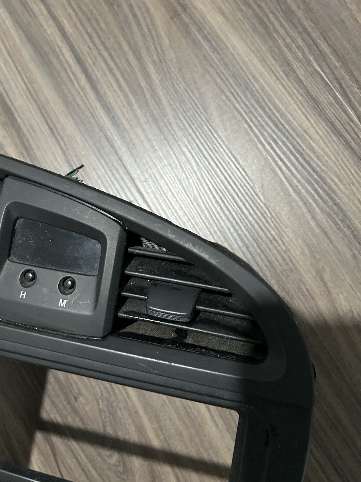 01-04 Nissan Pathfinder BLACK Center Dash Radio Bezel Trim Panel Vents Clock OEM