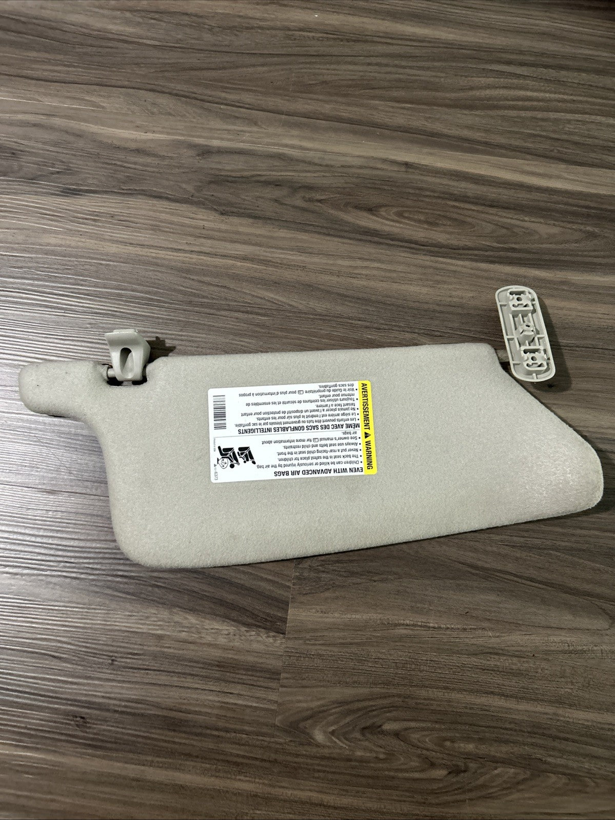 04-11 COLORADO CANYON GREY INTERIOR LEFT/RIGHT SUN VISOR SET SUN VISORS OEM