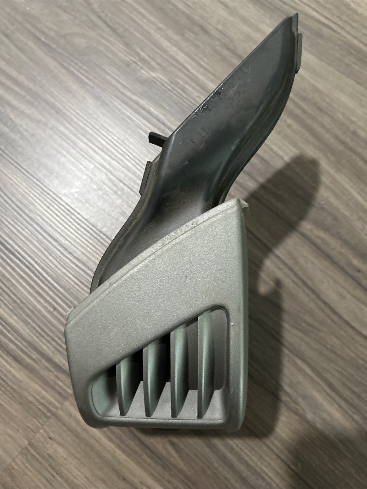 04-12 OEM Chevy Colorado GMC Canyon Left LH Dash Air Vent Silver