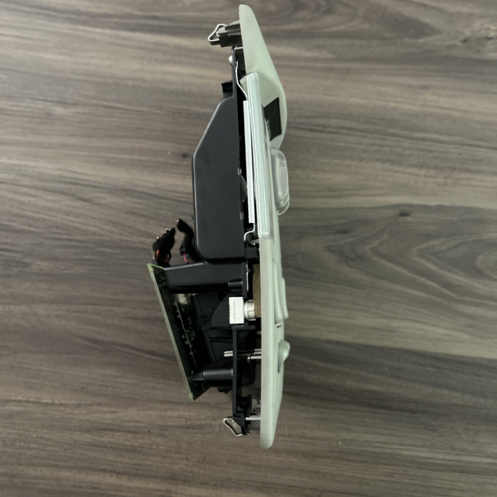 06-11 Cadillac DTS Overhead Console Map Lights Sunroof Switch Homelink Shale OEM