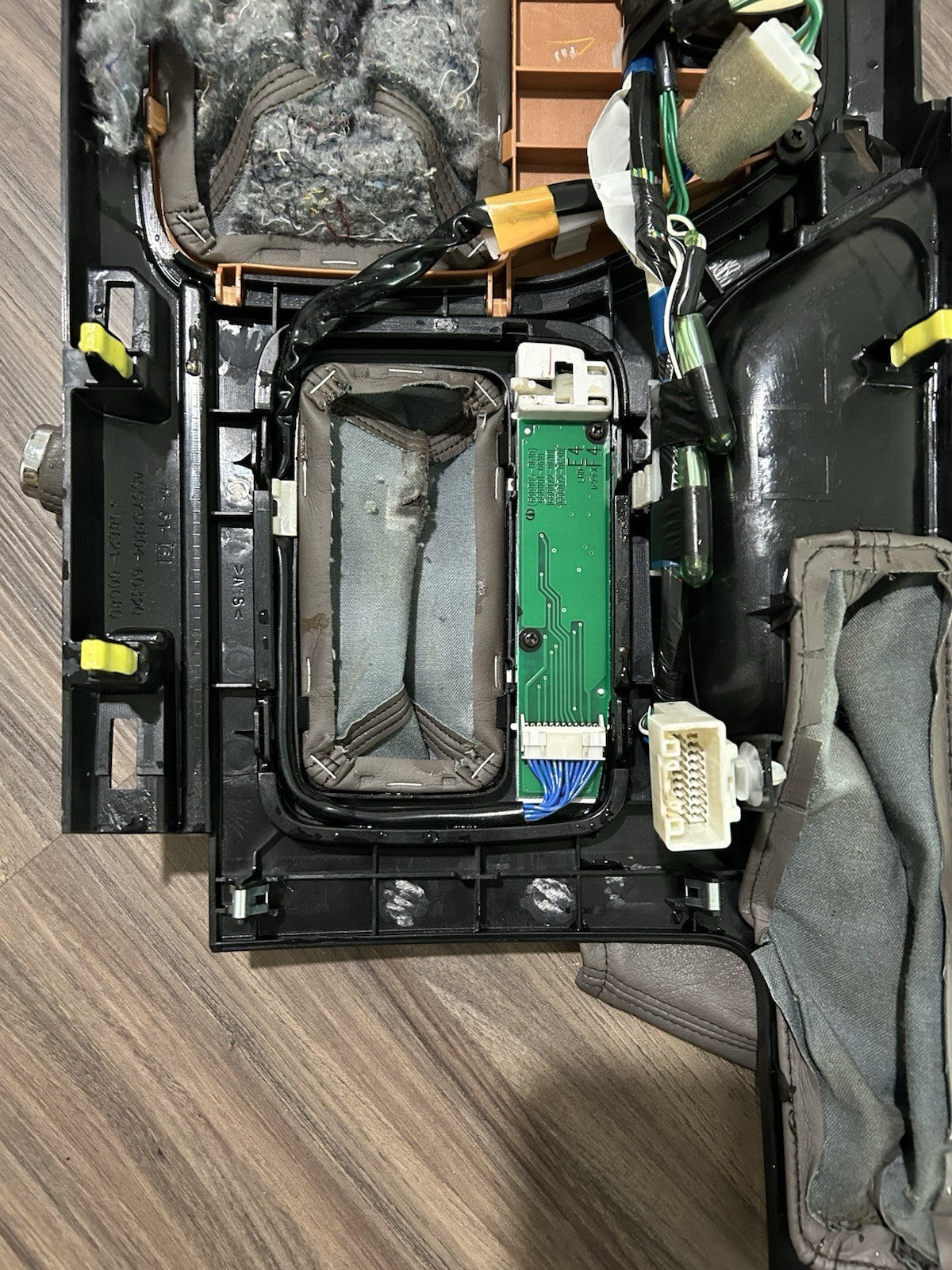 03-09 Lexus GX470 Gear Shifter Center Console Bezel woodgrain