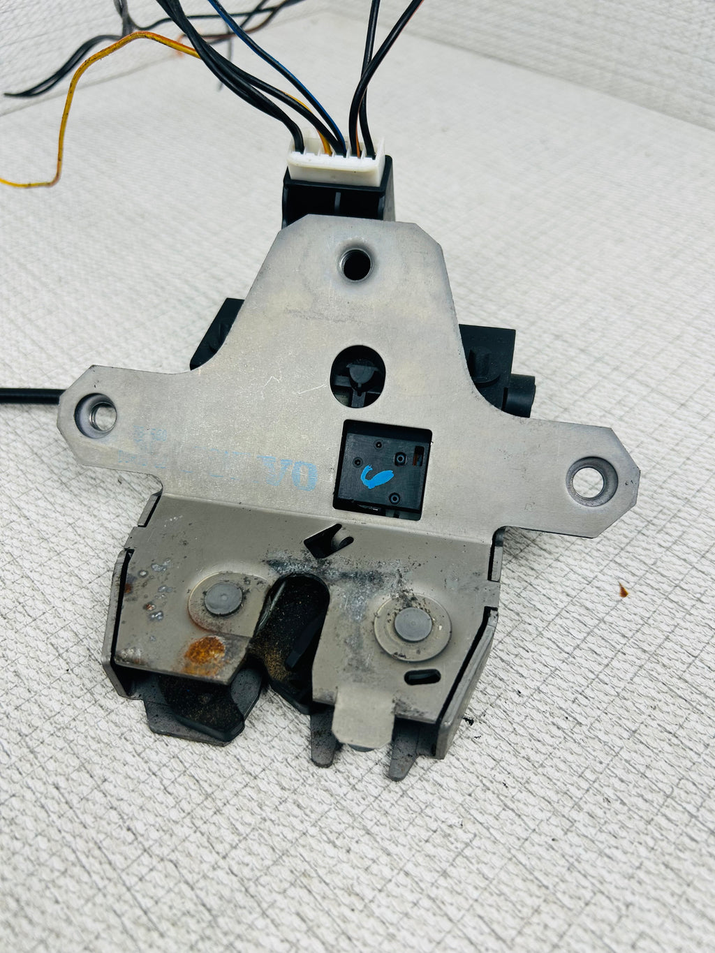 2010-2016 Volvo XC60 Rear Gate Trunk LID Lock Latch Release Control Module OEM