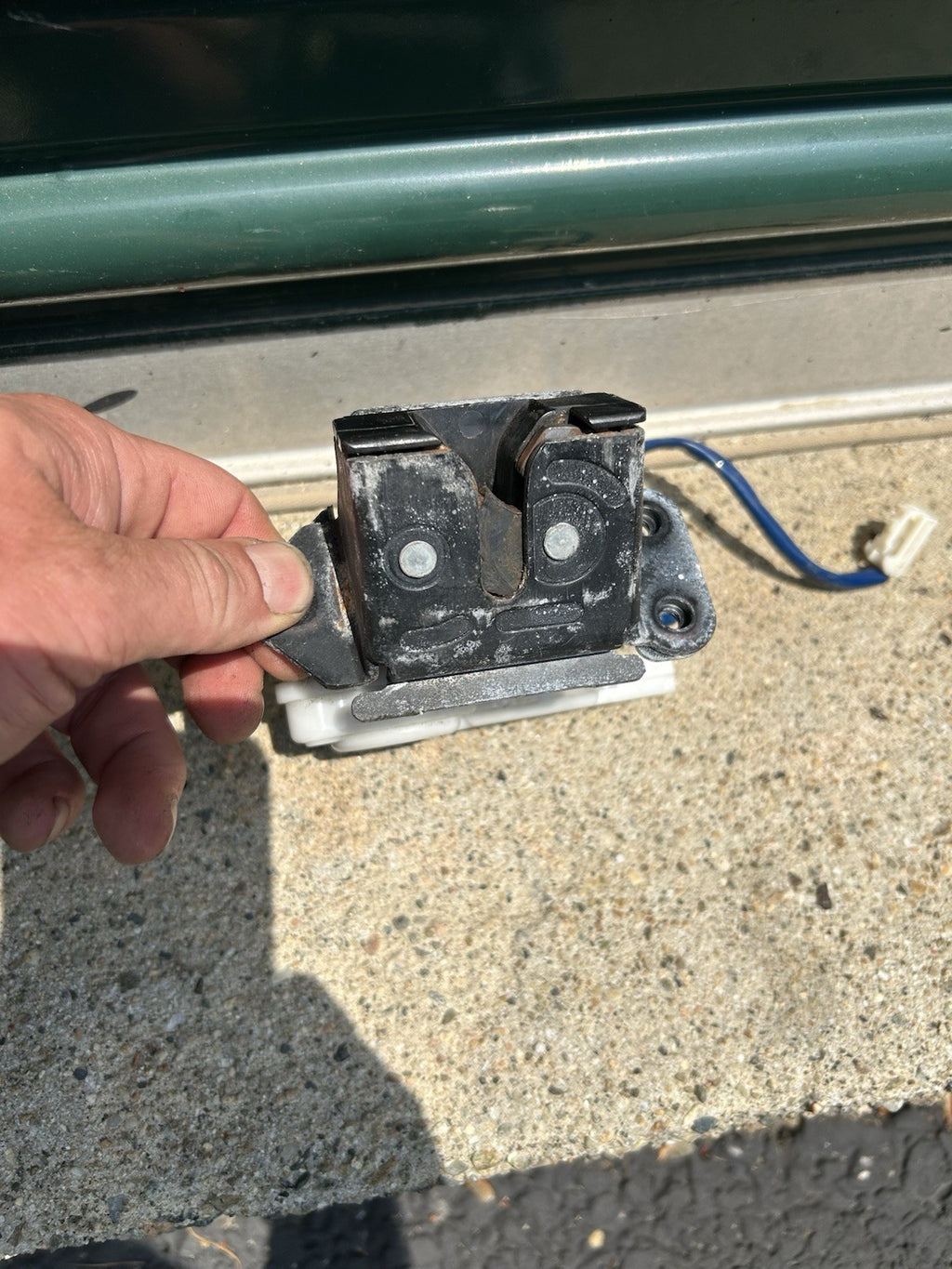 2007 - 2010 OEM Mazda CX-9 CX9 Rear Trunk Tail Lift gate Latch Lock Actuator