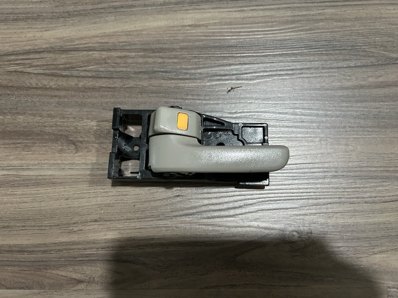 2000-2007 Toyota Tundra Interior Door Handle Front Left Driver 69274-ac010