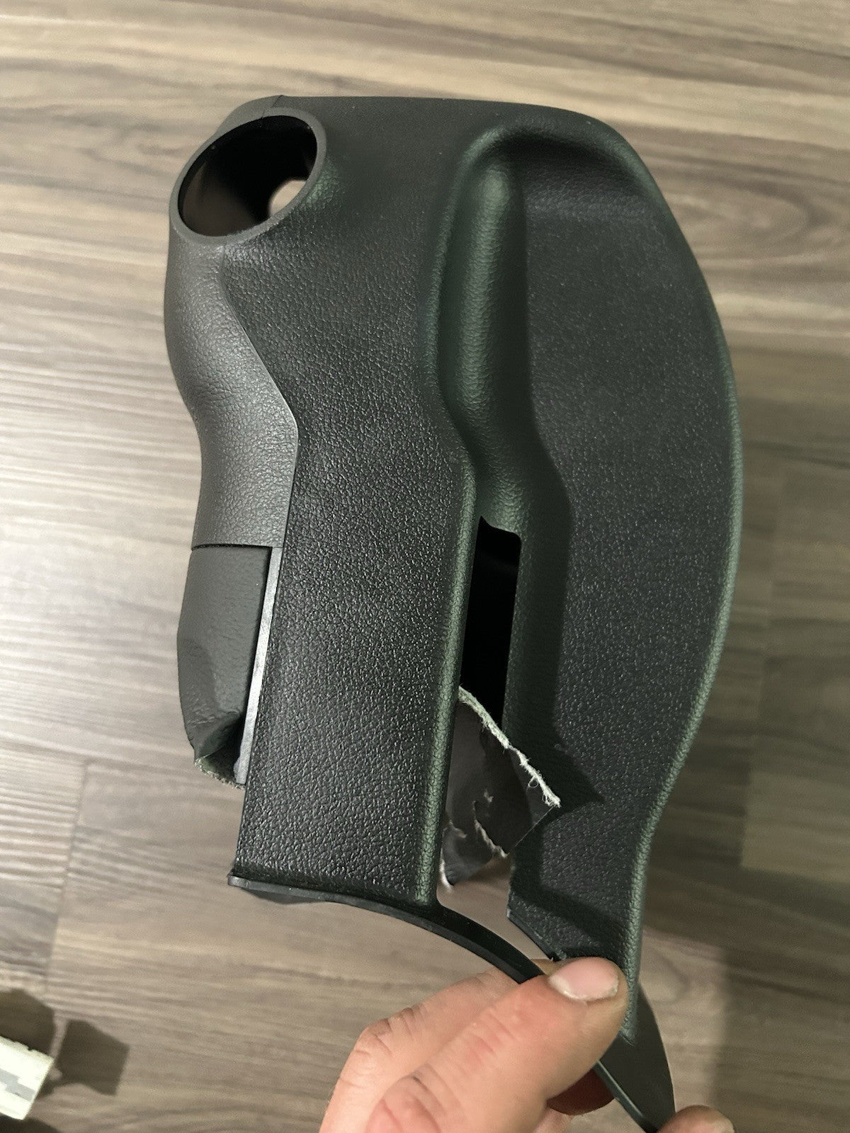 17-20 HYUNDAI ELANTRA IGNITION SWITCH  SHROUD OEM