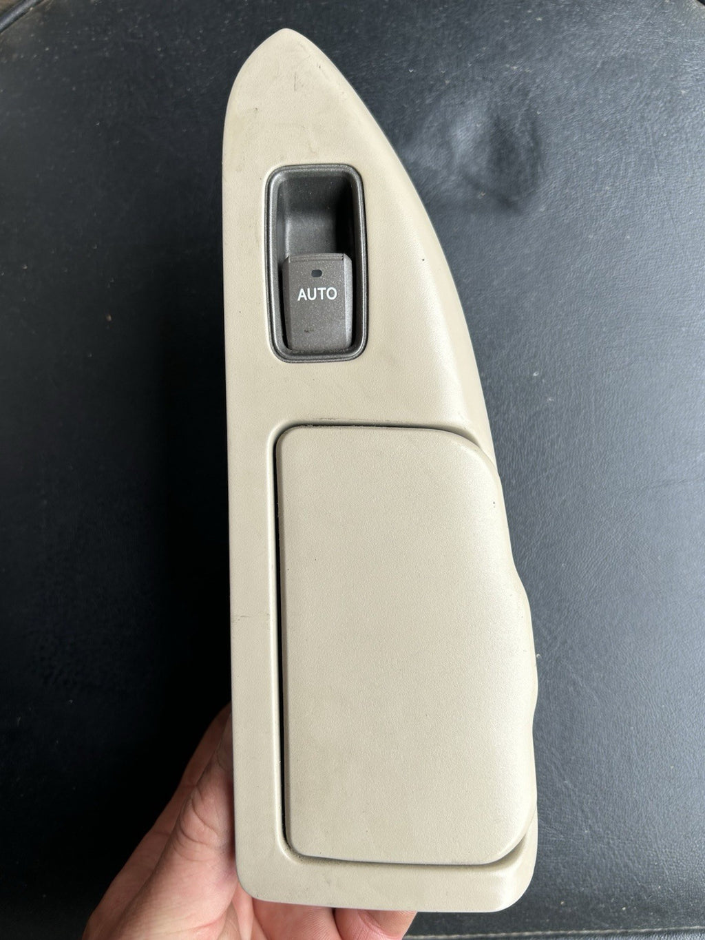 03-09 GX470 Rear Driver Left Power Window Switch  84030- 60031