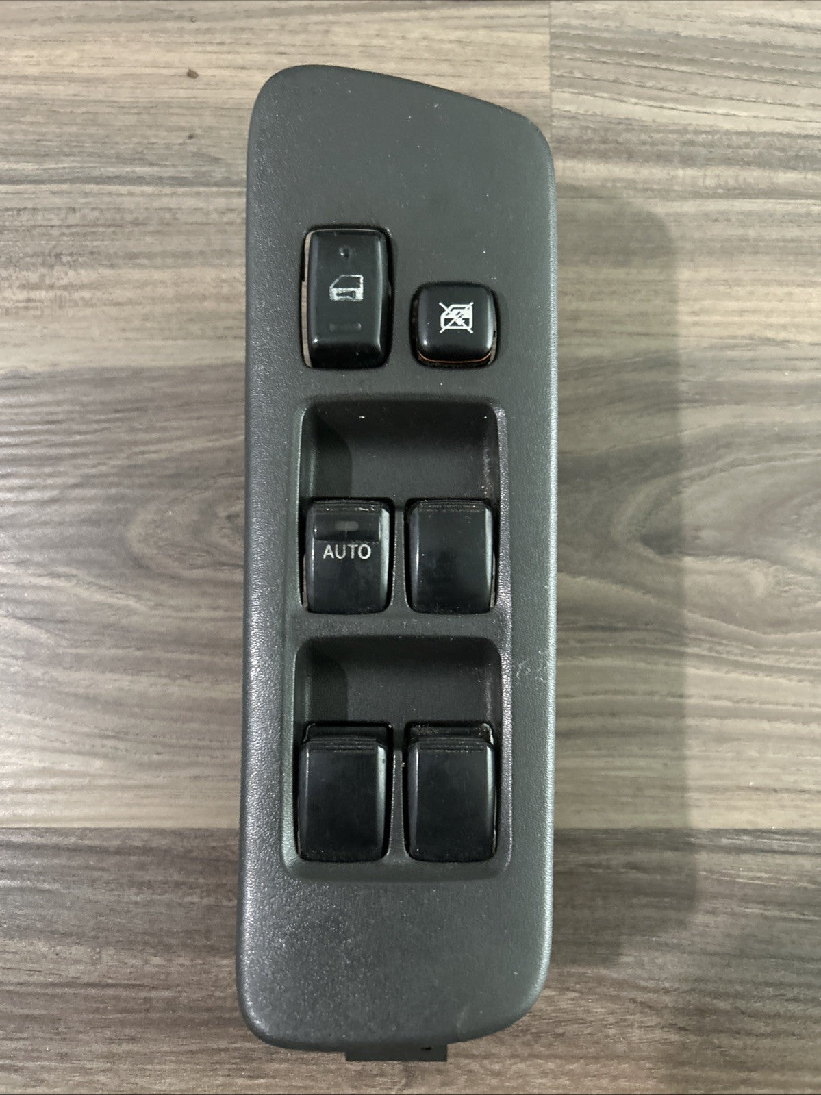 2001-2007 TOYOTA HIGHLANDER POWER MASTER CONTROL WINDOW SWITCH 84040-48121