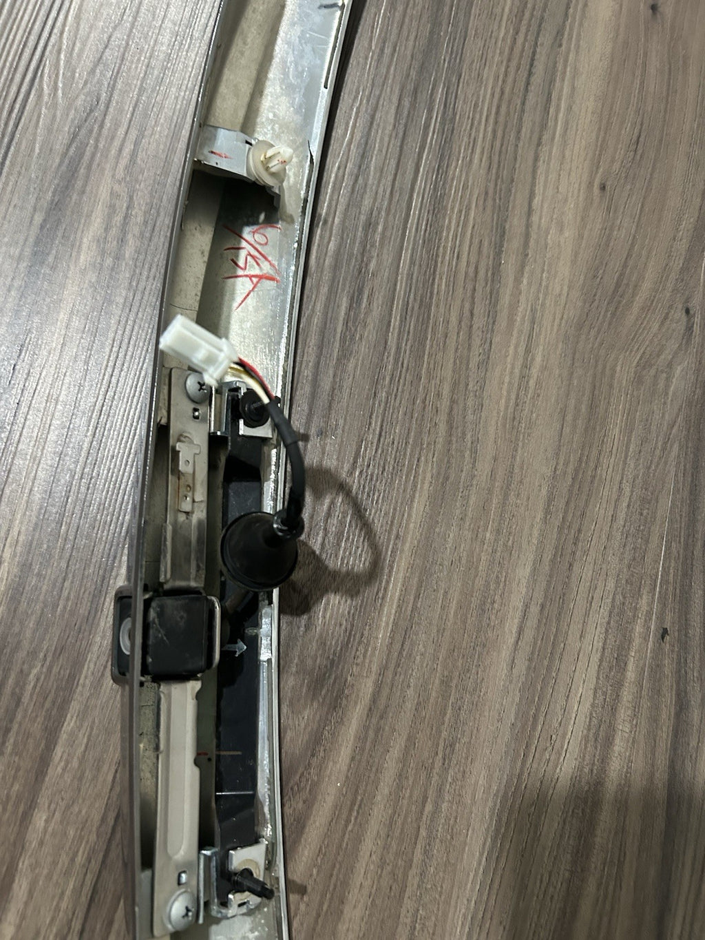 🚘  INFINITI G37 COUPE 2 Door Trunk Spolier TRIM  MOLDING Wing With Camera OEM