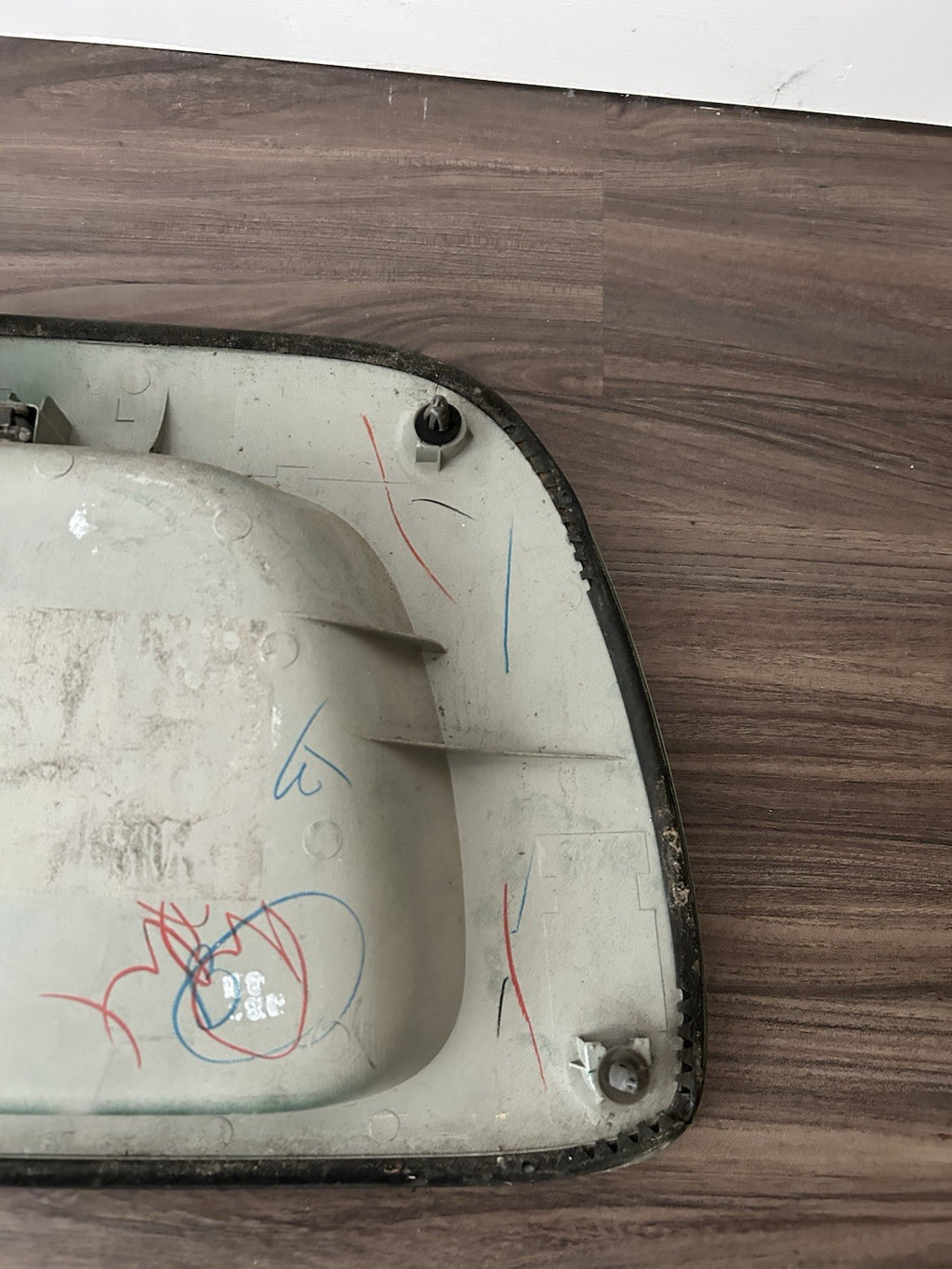 Toyota Sequoia 2001-2007 Rear lift Gate License palte holder latch garnish 6Q7