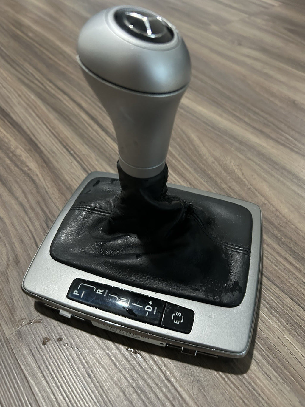 08-14 Mercedes W204, C300 Auto Shift Knob Boot & Base Trim