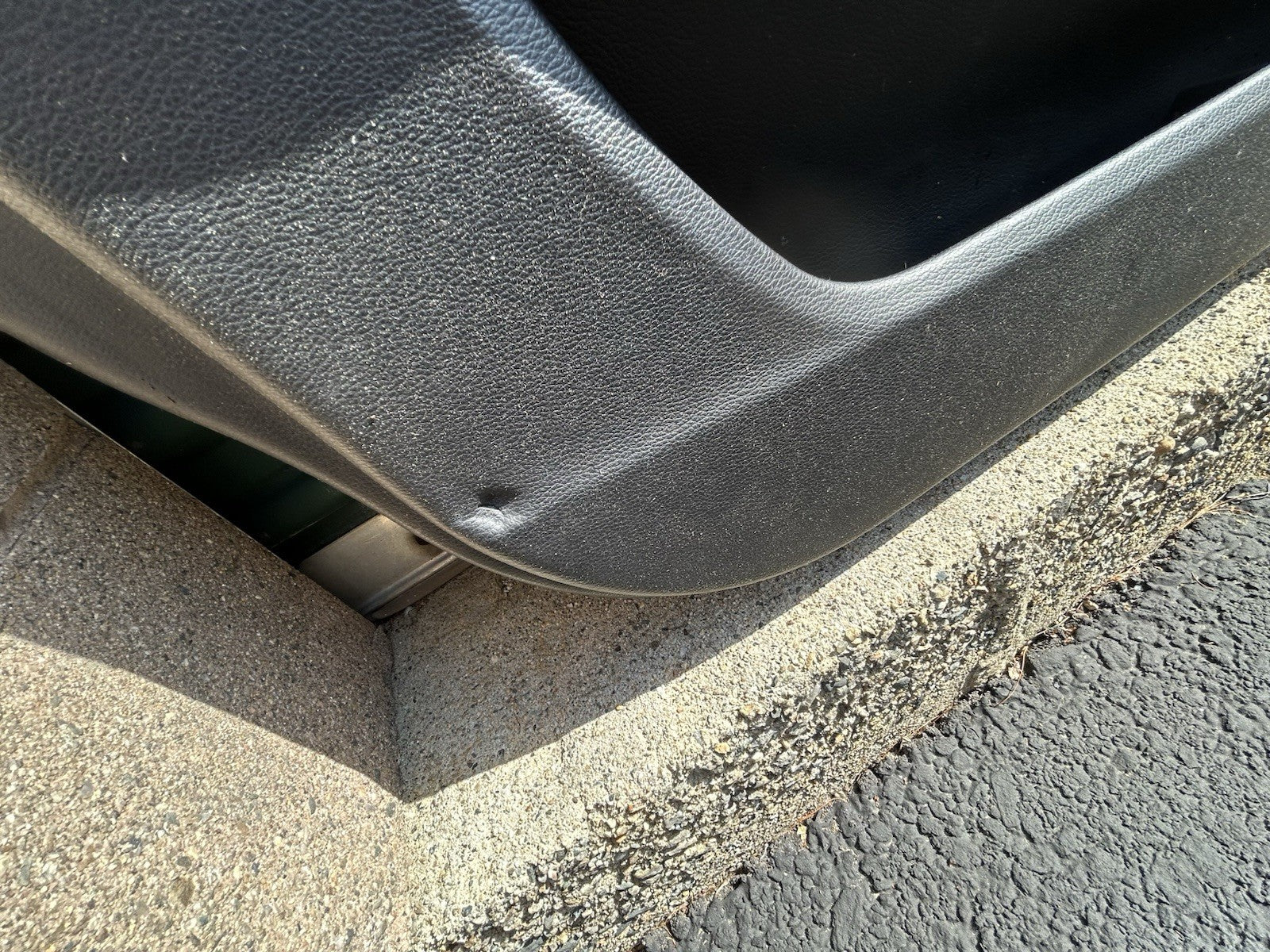 BMW E60/E61 5-Series Front Left Driver Door Panel Dakota Naturbraun OEM