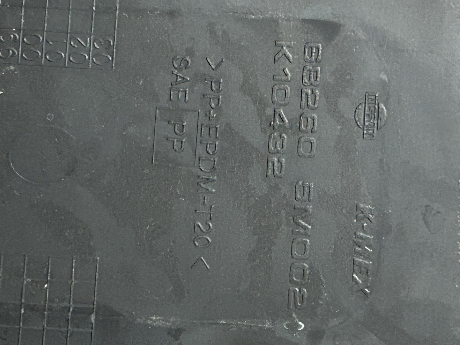 2000-2006 Nissan Sentra Center Dash Vents Cubby Storage Compartment Gray