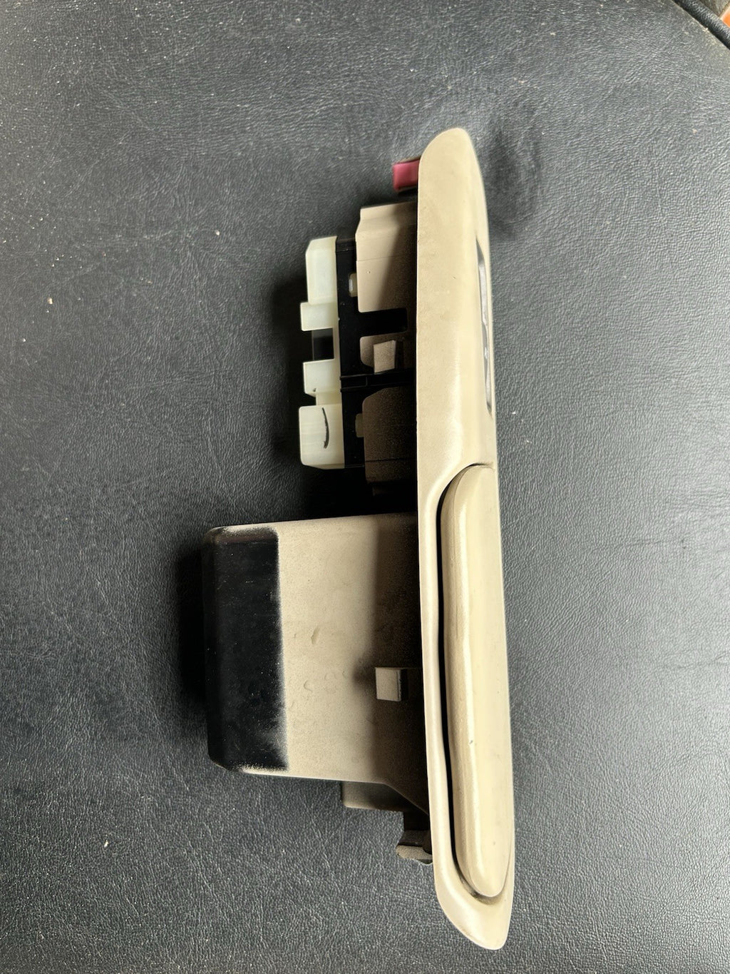 03-09 GX470 Rear Passenger Right Power Window Switch 84030-600031