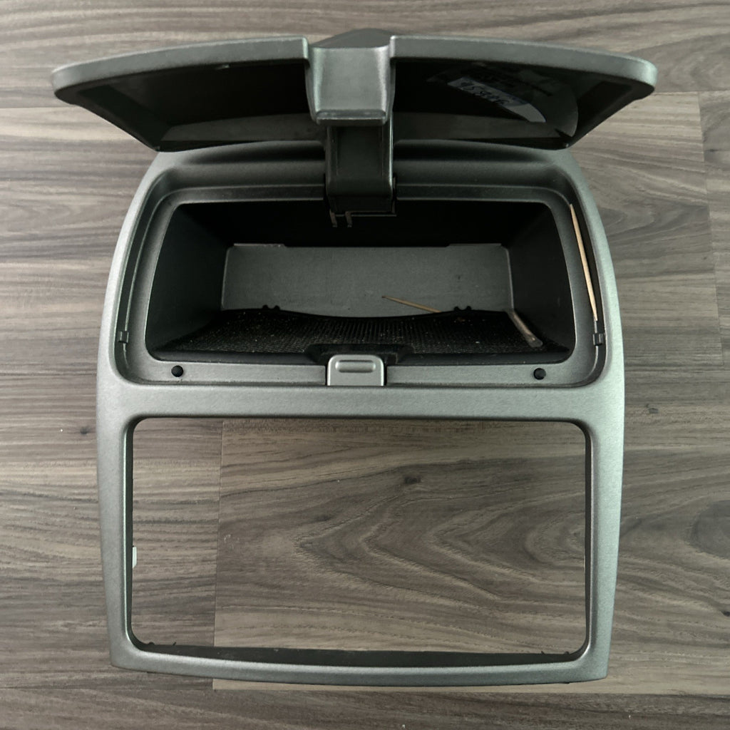 f05bdccf-00a4-4c03-9990-0e0cc141c4da