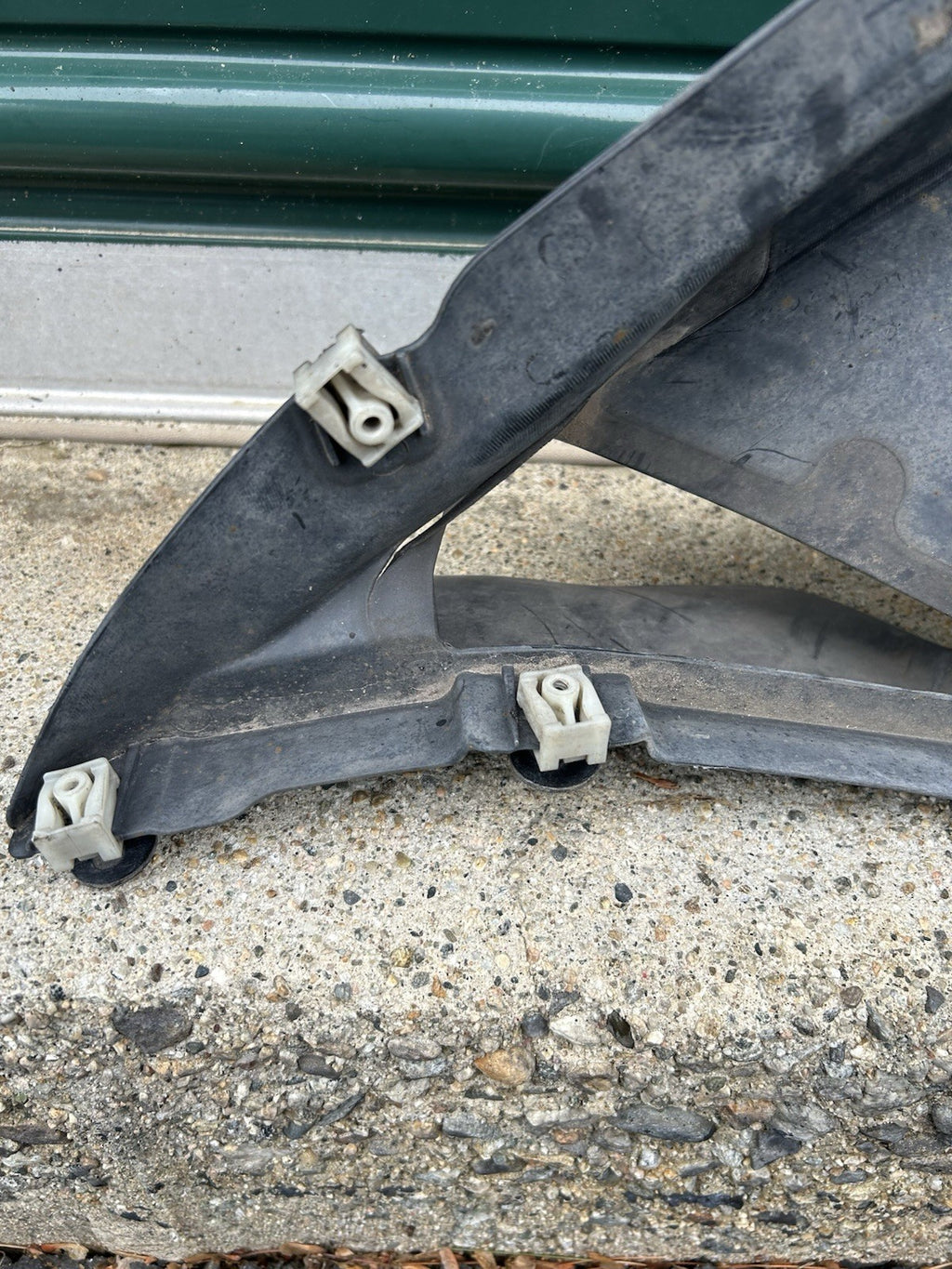 FRONT LEFT DRIVER FENDER LINER SPLASH SHIELD 7304045 BMW F15 X5 (2014-2018) OEM