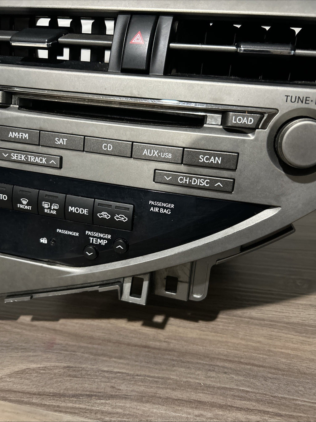 10-11 LEXUS RX350 RX450H STEREO AUDIO RADIO 6 CD PLAYER CHANGER 86120-OE300