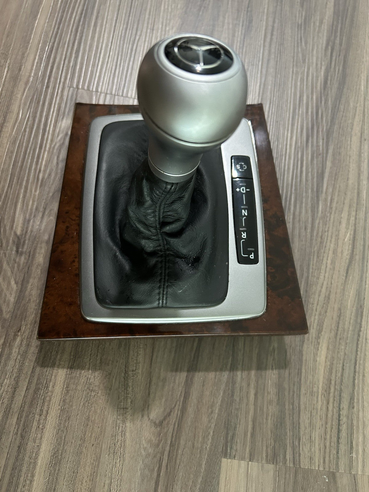 08-14 Mercedes W204, C300 Auto Shift Knob Boot & Base Trim Wood Trim