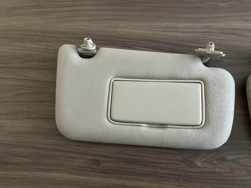 13-19 Nissan Sentra Sunvisors set OEM Gray Cloth Vanity Mirror pair sun visors