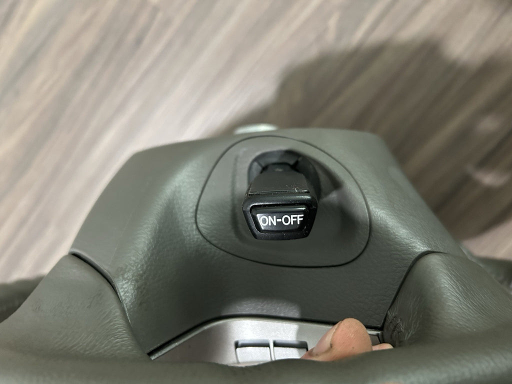 2008-11 2009 Camry XLE Steering Wheel 45103-06120 Gray w/Audio & Cruise Controls