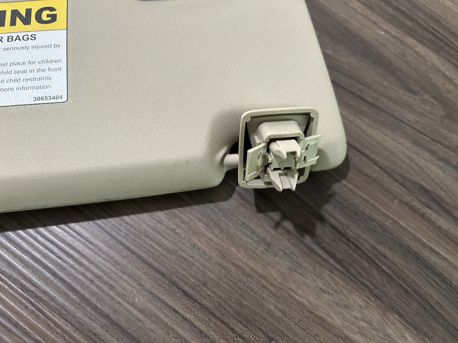 2010-2017 Volvo XC60 Left Driver Sunvisor with Homelink garage door opener beige