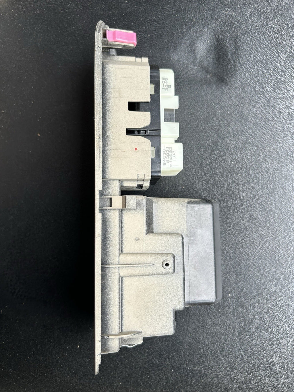 03-09 GX470 Rear Passenger Right Power Window Switch 84030-600031