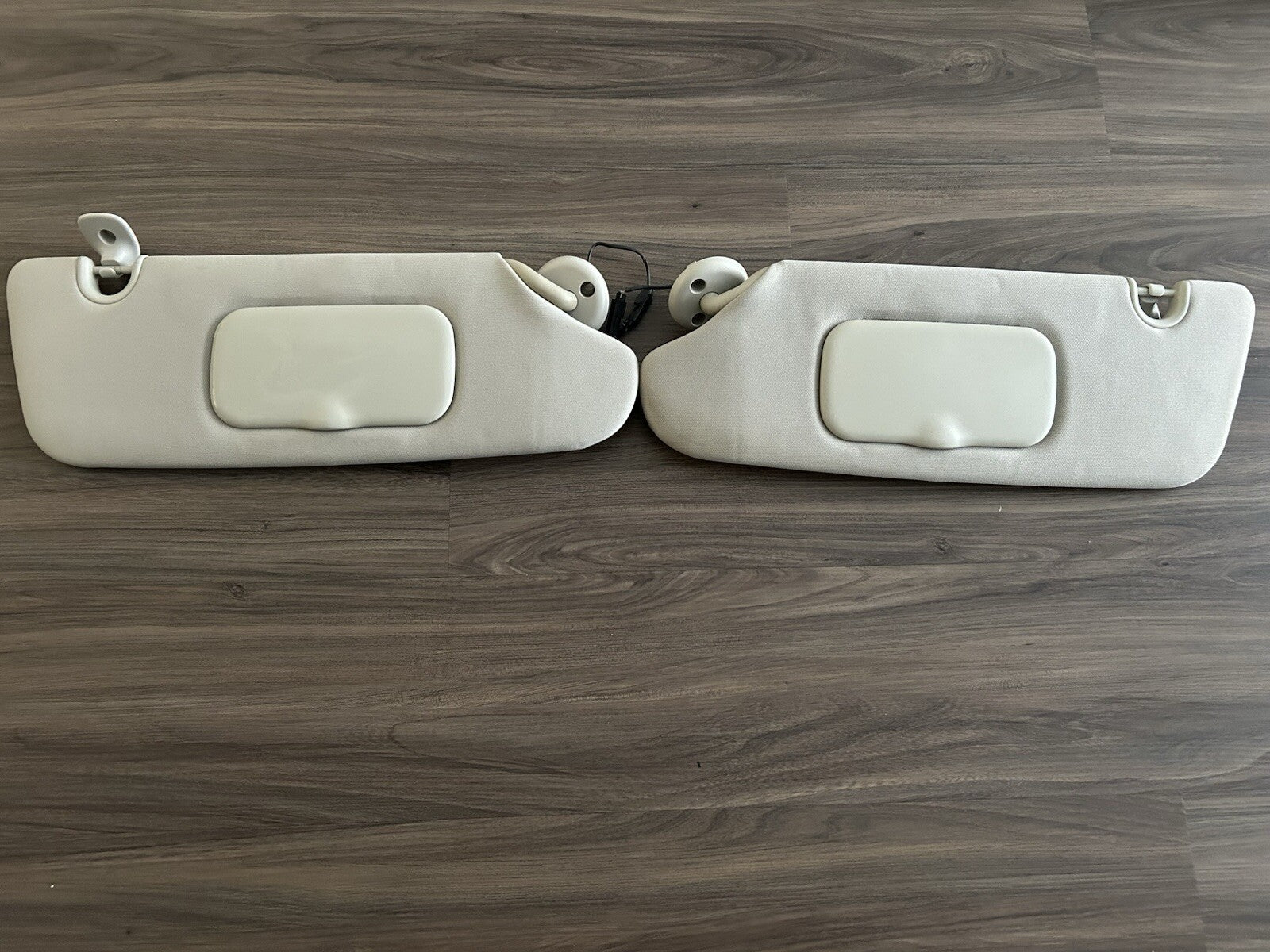 08-16 Dodge Grand Caravan / Chrysler Town Country Sun Visor Homelink Gray OEM