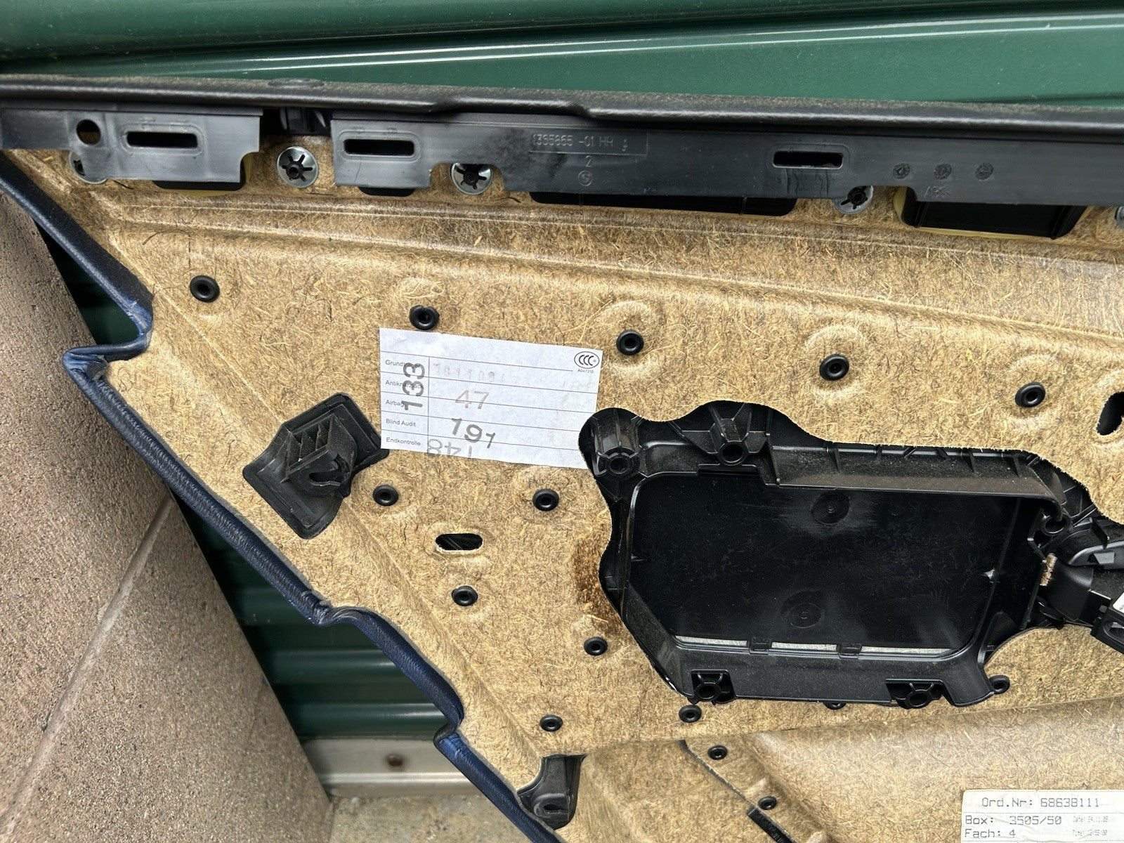 BMW E60/E61 5-Series Rear Right Door Panel Dakota Naturbraun 51427233332