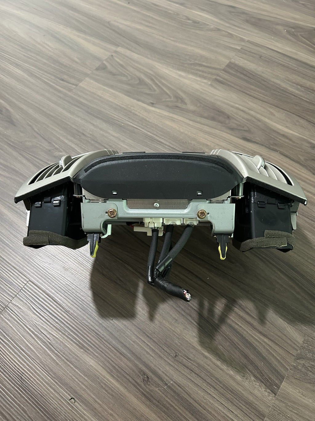 2004-2006 LEXUS RX330 RX400 NAVIGATION SCREEN MONITOR RADIO HEADUNIT 86110-48110