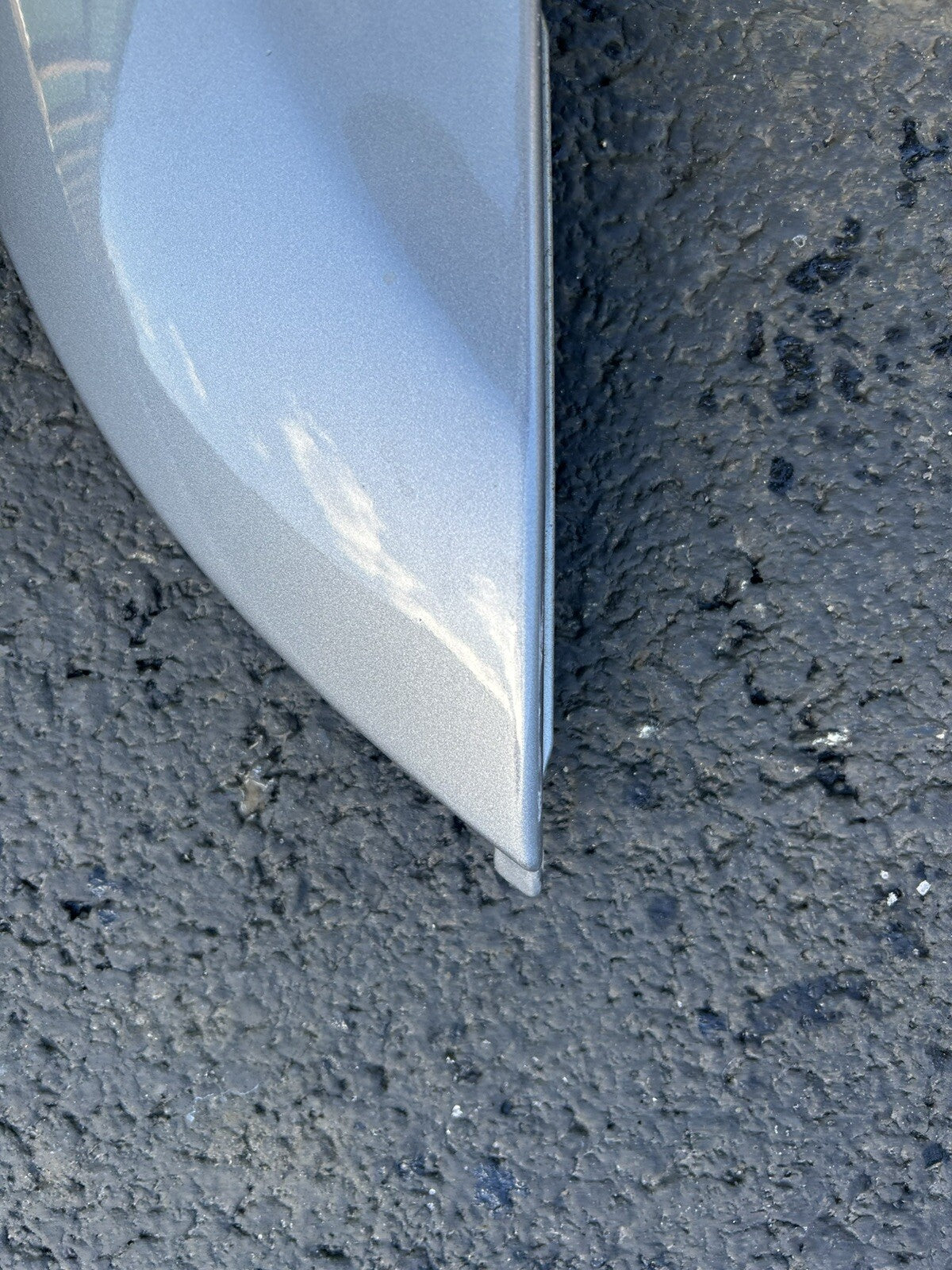 2001-2007 Toyota Sequoia Front Left Side Fender Flare Wheel Molding Colour 1D6