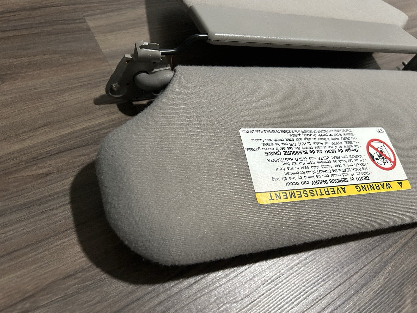 2000-2006 Toyota Tundra Sequoia DRIVER PASSENGER Left Right Sun Visor  OEM Gray