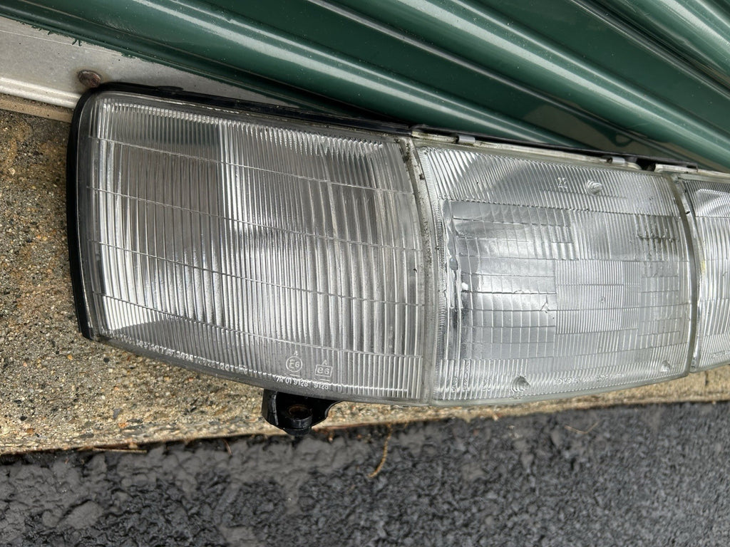 90-94 LEXUS LS400 PASSENGER RIGHT FULL HEADLIGHT LAMP ASSEMBLY OEM 228-74984