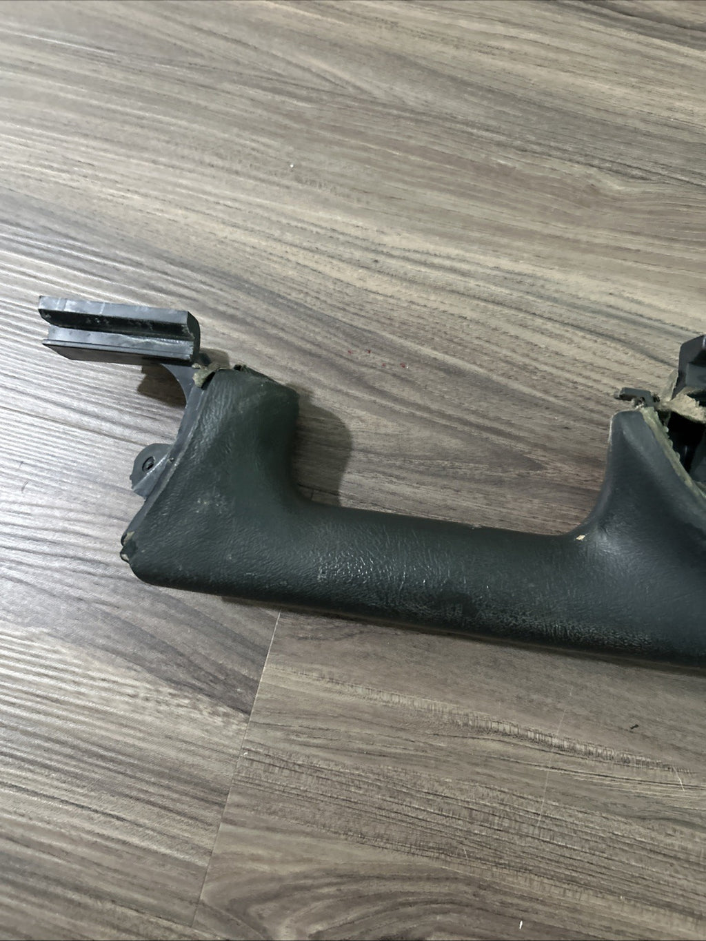 TAHOE SILVERADO ESCALADE YUKON SIERRA DRIVER LH DOOR ARMREST 1999-2002 *GRAPHITE