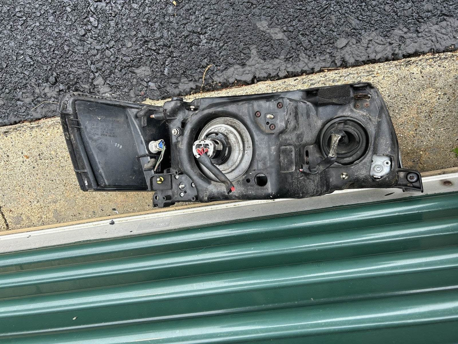 90-94 LEXUS LS400 DRIVER LEFT FULL HEADLIGHT LAMP ASSEMBLY OEM 228-74984